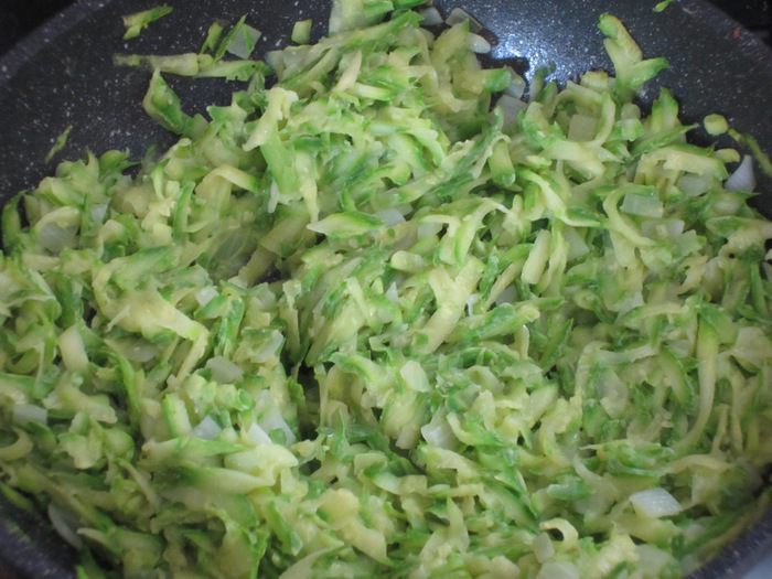  Овощной киш с сыром и цветками цукини 