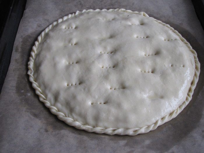 Лепешка с моцареллой, фетой и орегано