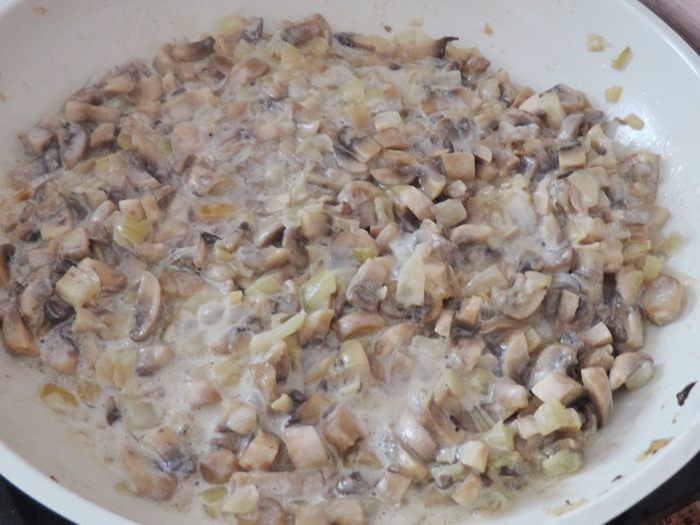 Куриные маффины с грибной начинкой