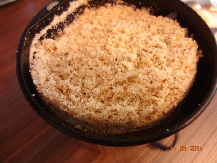 Нежный ореховый пирог с лаймом и кокосом