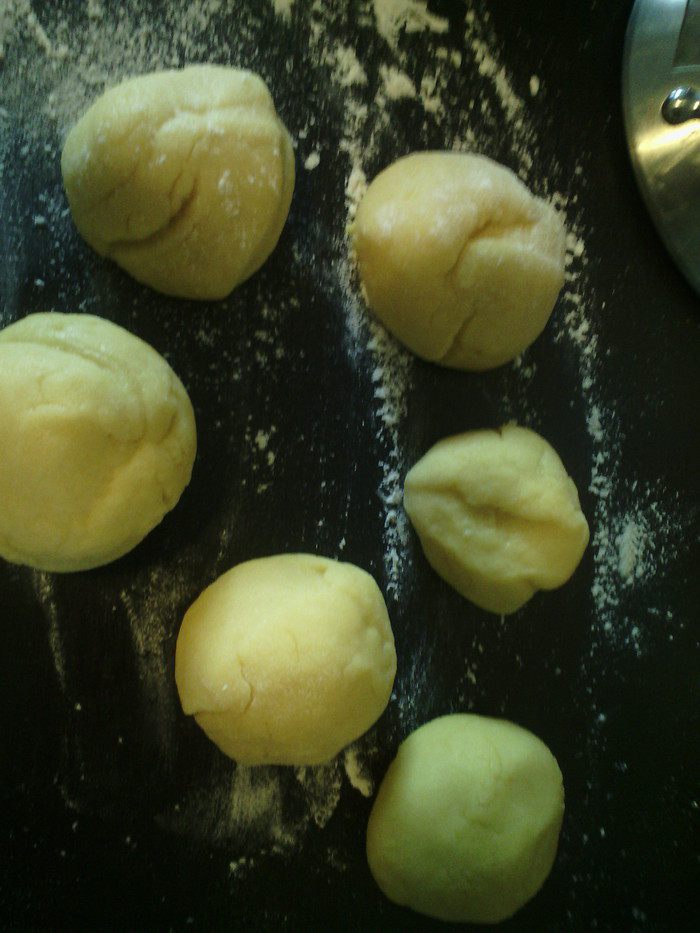 Торт с апельсиновый водой (fleur d&amp;#39;oranger) и орехами