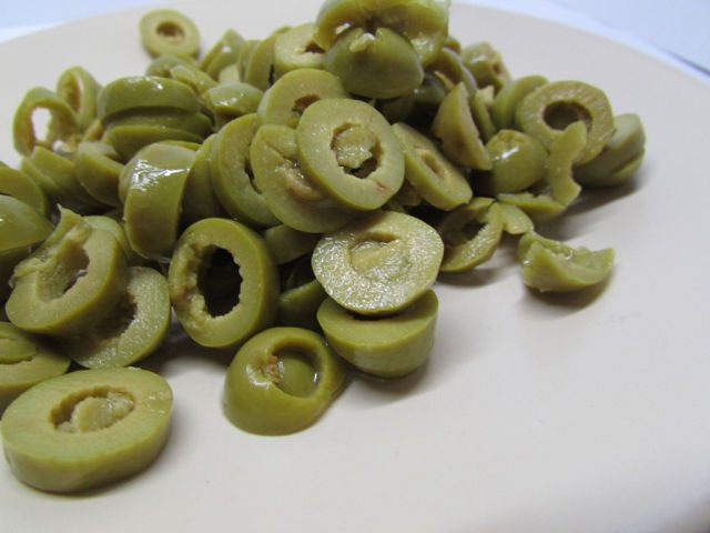 Рыбные котлетки с греческой ноткой