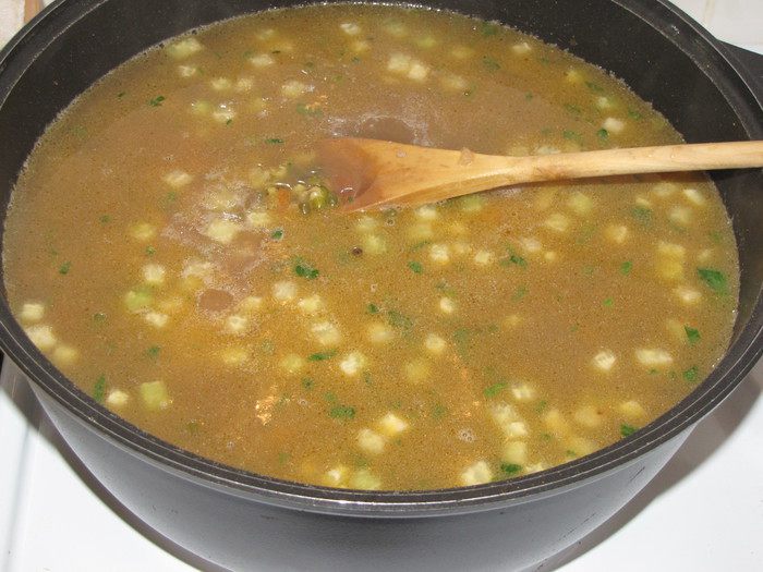 Мош угра, машевый суп с лапшой