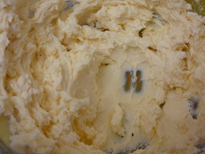 Заварные колечки с творожным кремом