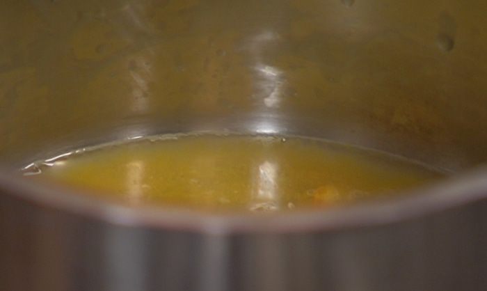 Малиновое желе с пузырьками