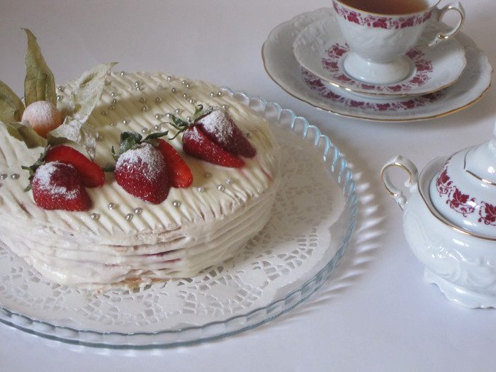 Торт-мороженое с безе