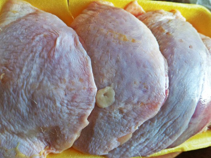 Курочка, запеченная в съедобной тарелке