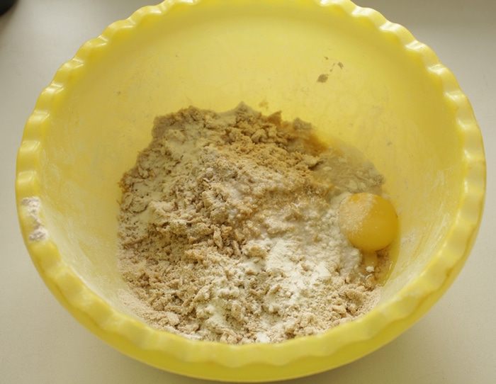 Тарт с капустой и перепелиными яйцами