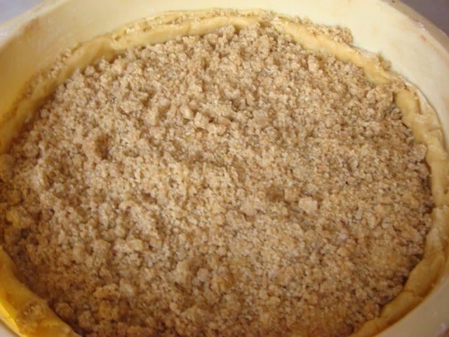 Песочный пирог со сливочно-молочной начинкой