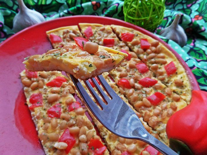 Омлет с фасолью и овощами