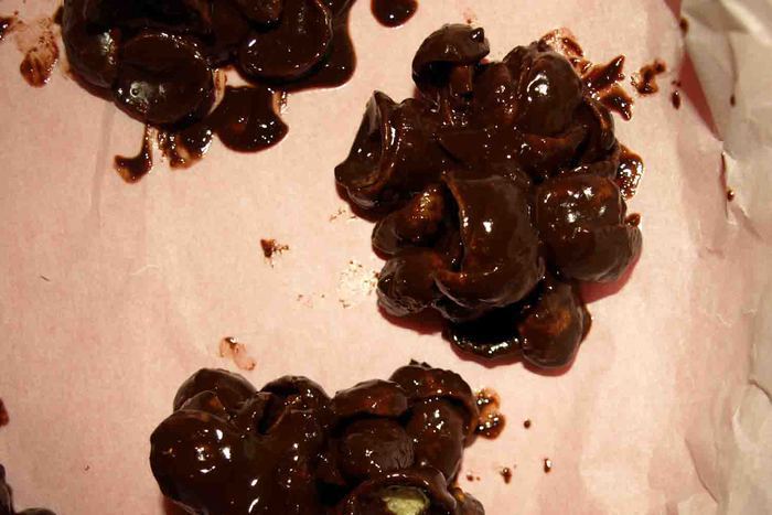 Песочные шоколадные розы