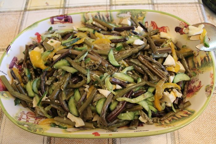 салат с папоротником