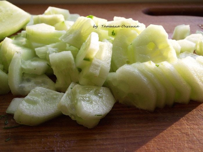 Окрошка на кефире - легкий холодный суп