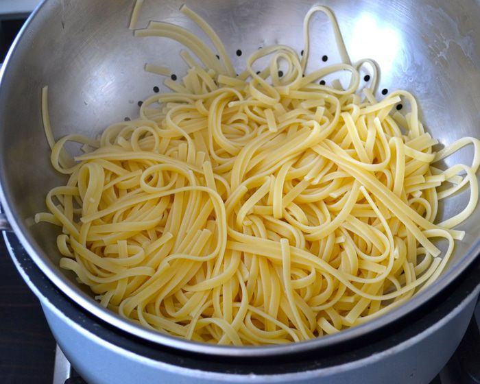 Яблочный макаронник 