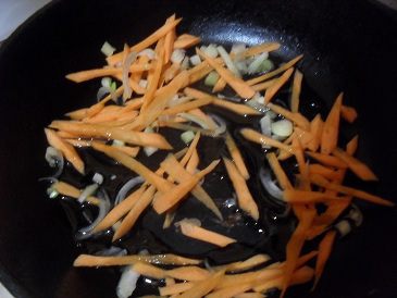 Суп с брокколи, фасолью и кукурузой.