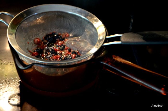 Лимонад ягодный с тимьяном