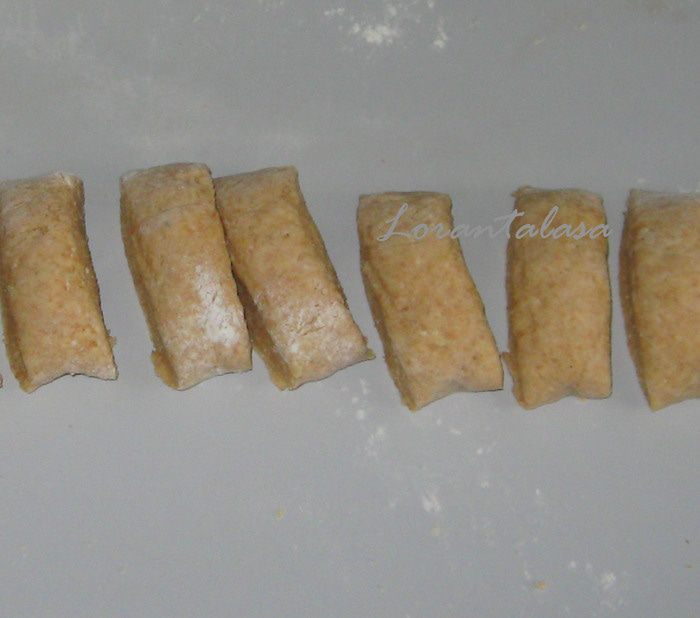 Творожные коржики с малиной