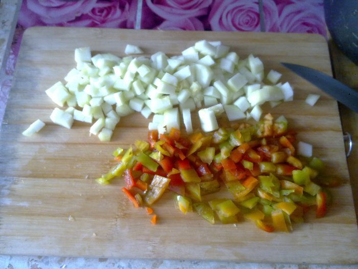Жареный картофель с кабачком 