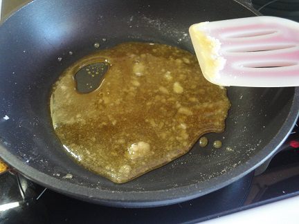 Карамельный медовик