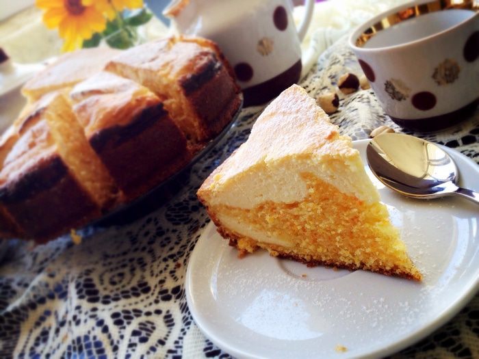 Морковный пирог со сливочной прослойкой