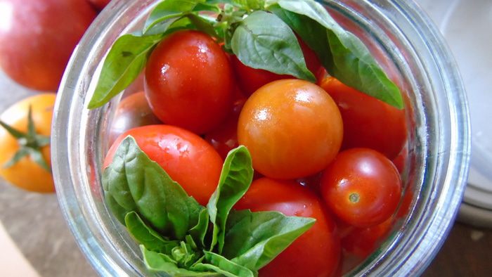 Чесночно-базиликовые черри