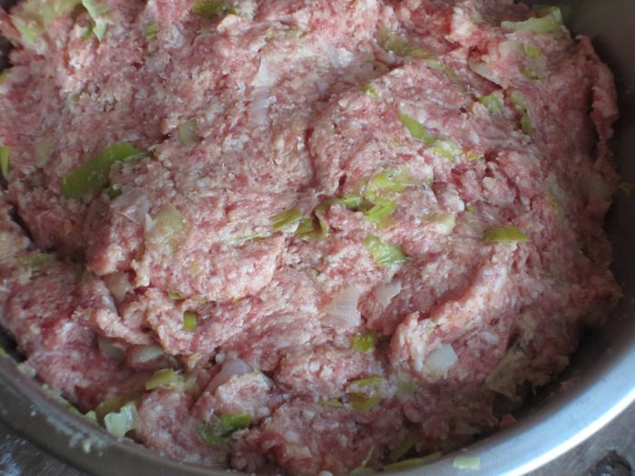 Мясное кольцо с луком-пореем