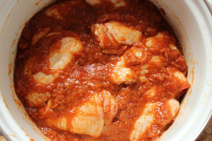 Куриные крылышки в остром томатно-яблочном маринаде