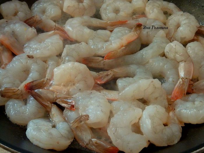Креветки в чесночно-лимонном соусе 