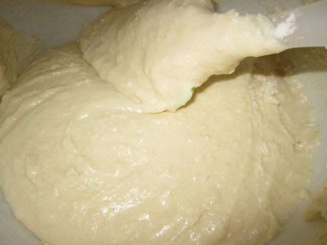 Два бисквита.