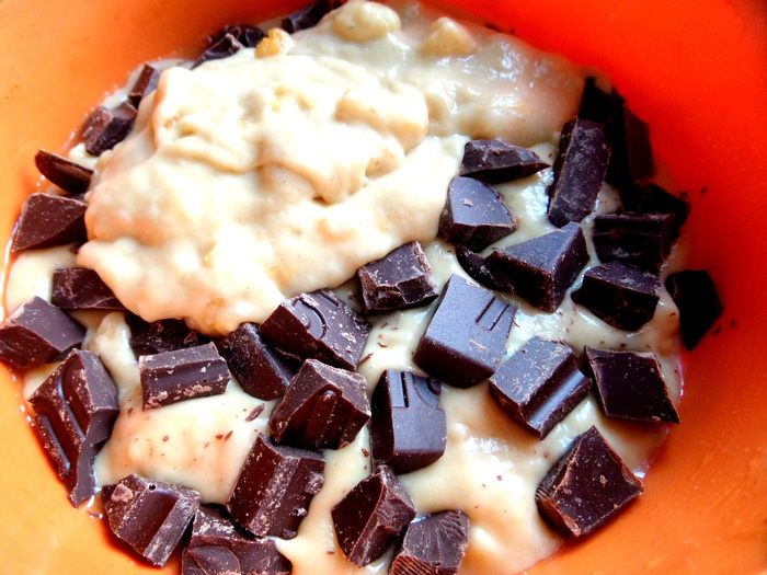 Бананово-шоколадный кекс