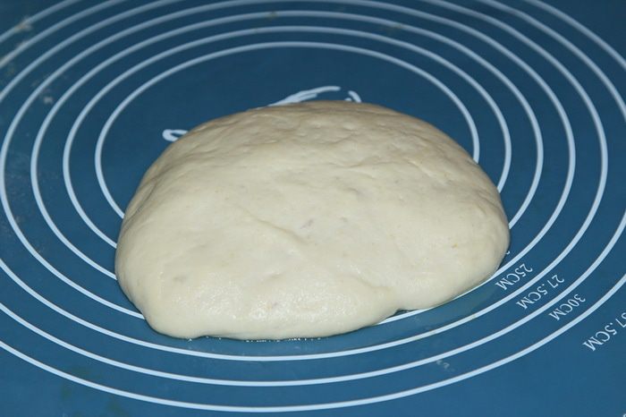 Лепешка с яблоком и сыром