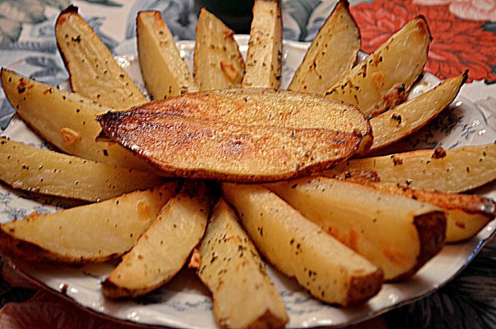 Пряный картофель дольками