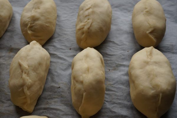 Пирожки с квашеной капустой