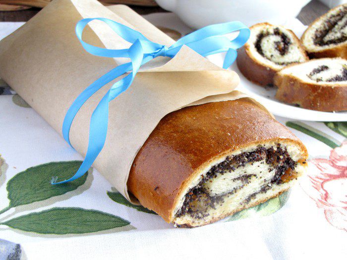 Польский маковый рулет