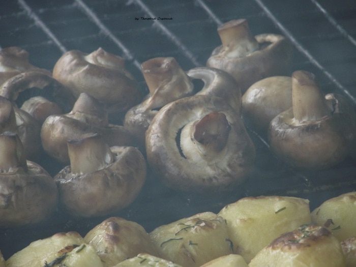 Шампиньоны, запеченные на мангале