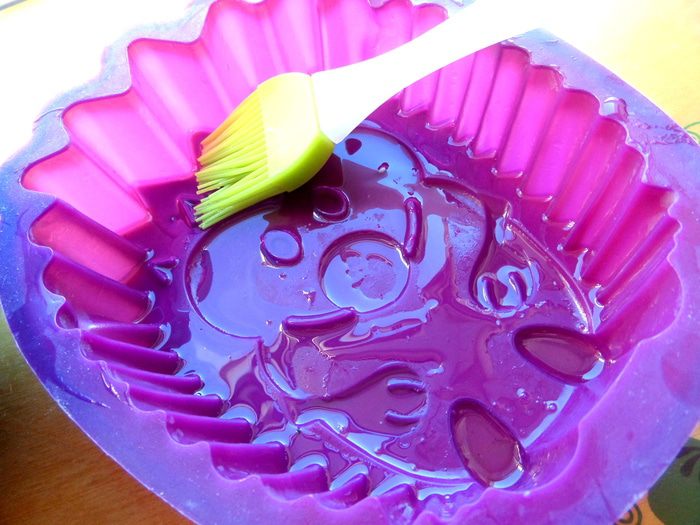 Шарлотка с ананасом и хурмой