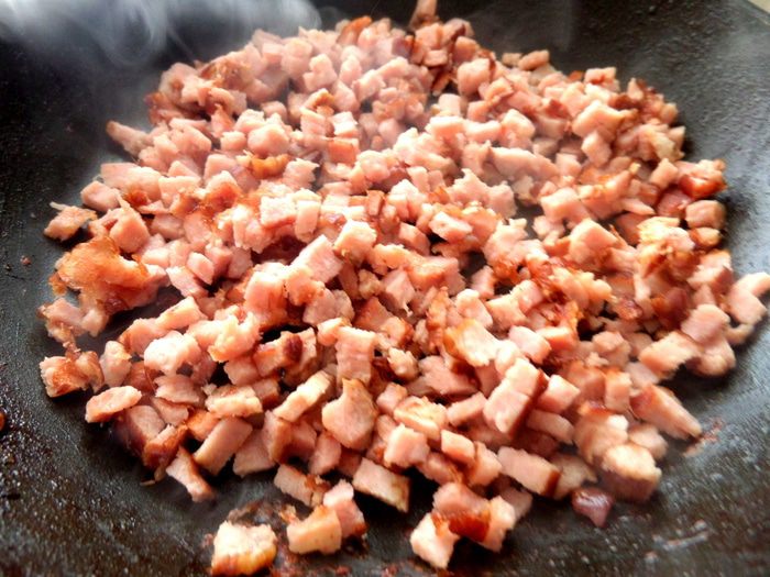 Сливочный жульен с ветчиной и грибами