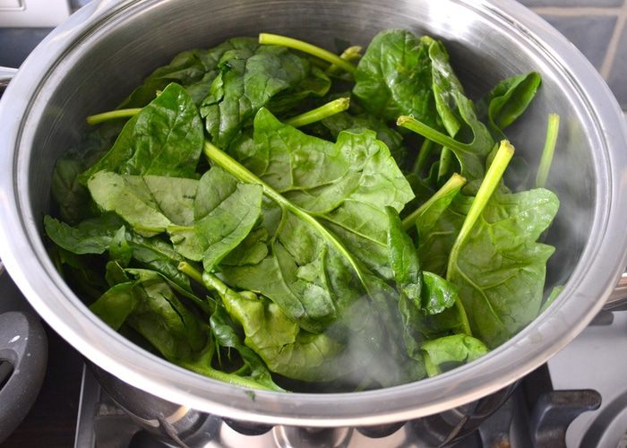 Шпинат по-итальянски