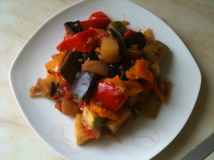 Летние овощи в воке