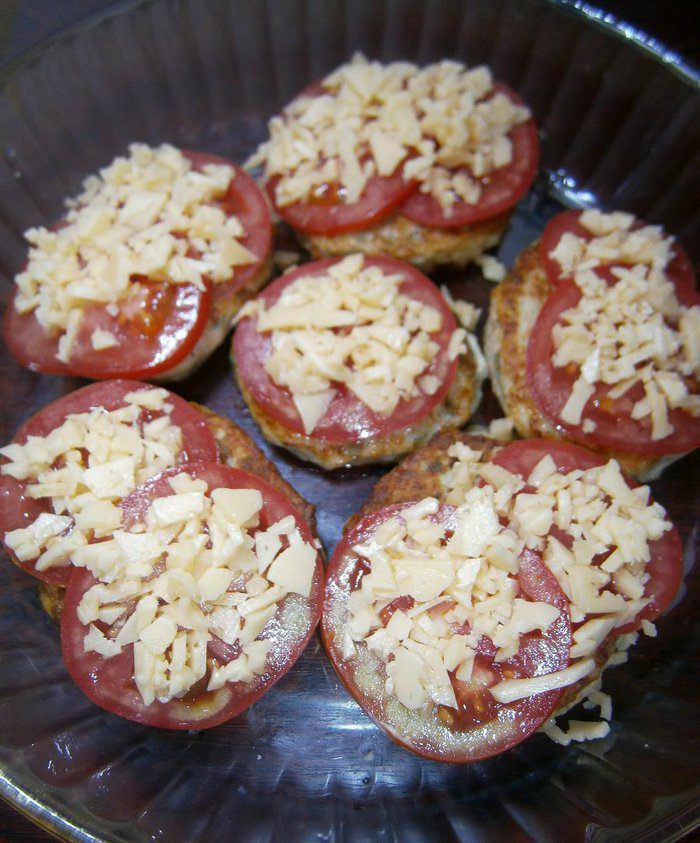 Куриные котлеты с кабачком и мятой