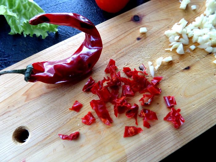 Салат с молодой картошкой и ветчиной