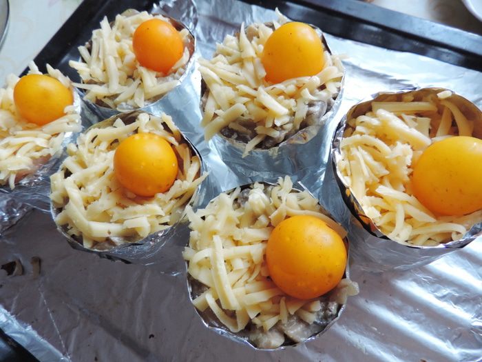 Куриные маффины с грибной начинкой