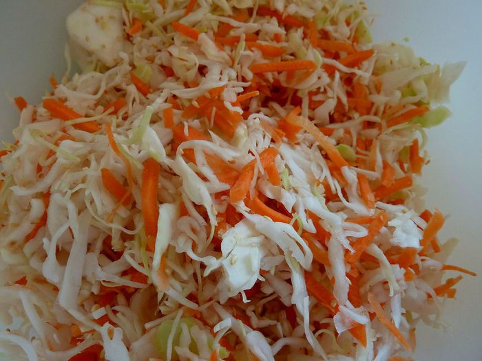 Азиатский салат с капустой 