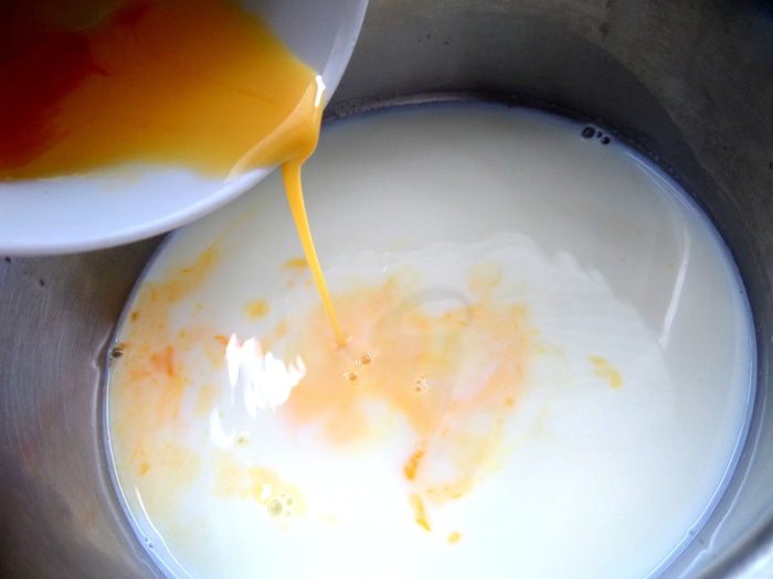 Крем-десерт с черникой