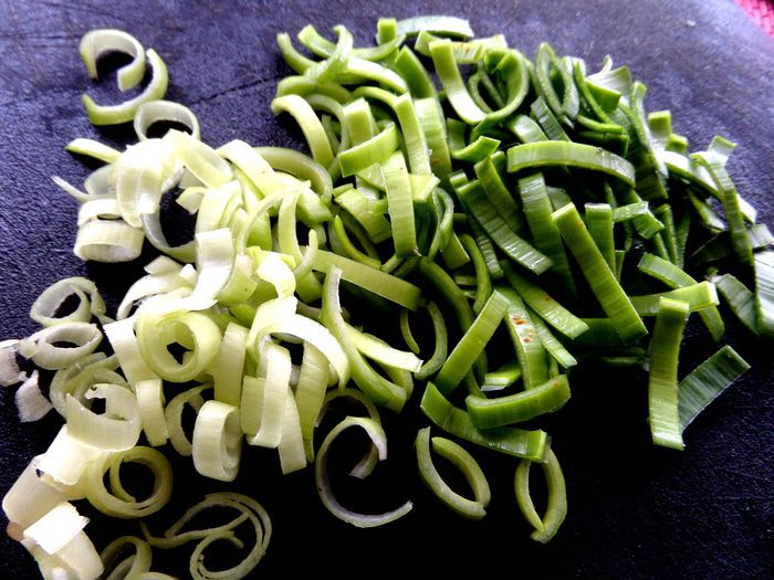 Салат с молодой картошкой и ветчиной