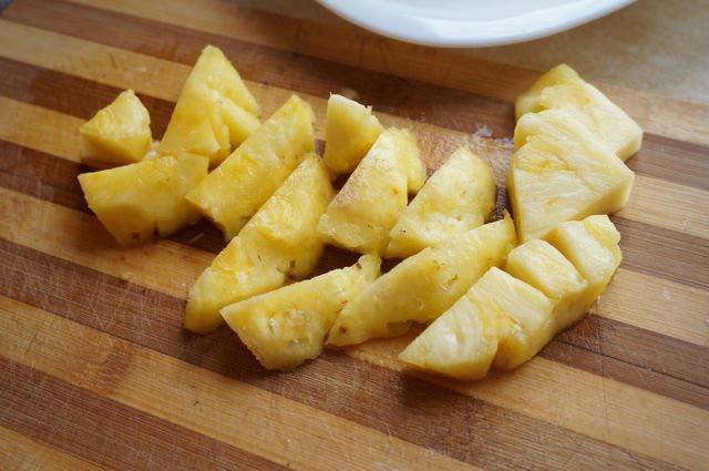 Ананасово-ягодный смузи