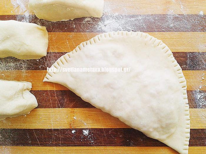 Чебуреки на заварном тесте