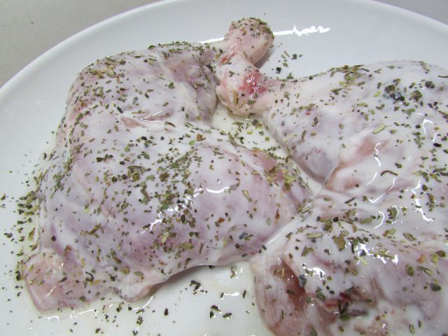 Куриные окорочка в кефире