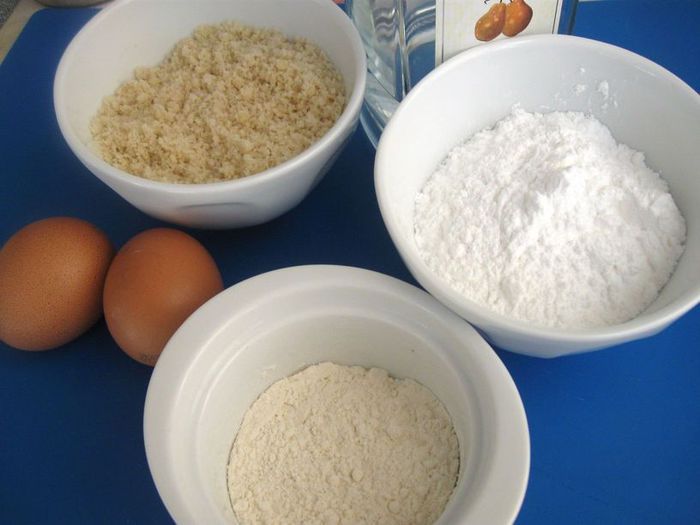 Тарт с франжипаном и карамелизованной грушей    