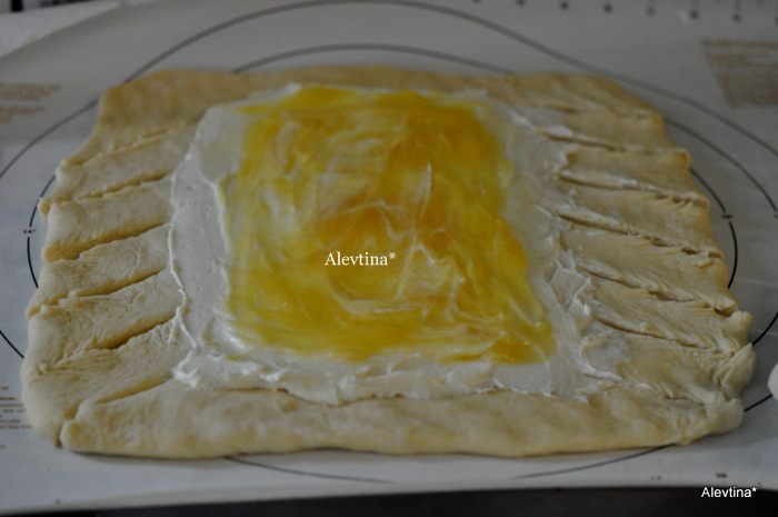 Лимонный плетеный хлеб